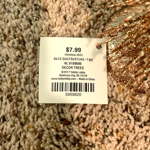Christmas Tree Décorative 2023 Hobby Lobby Rose Gold - Picture 2 of 2